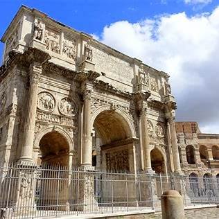 Arco de Constantino en Roma