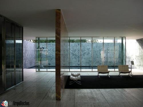 Interior del Pabellón Barcelona